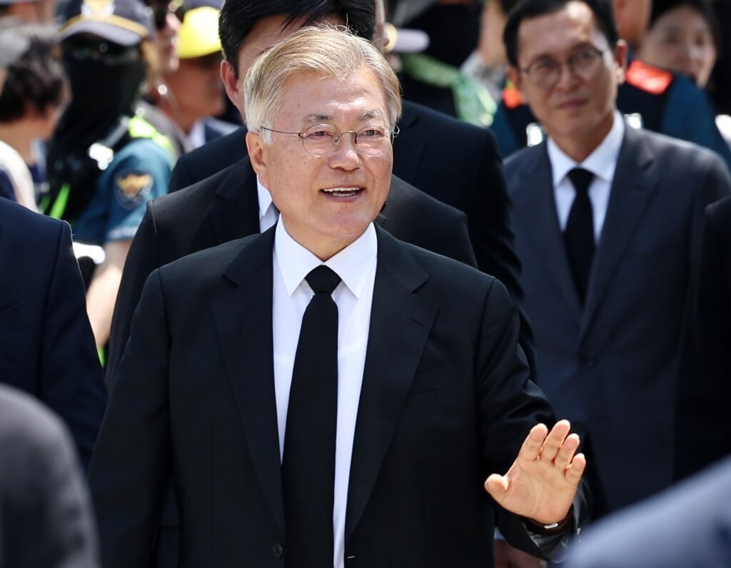 韩媒：韩国检方以涉嫌受贿指控传唤前总统文在寅接受讯问